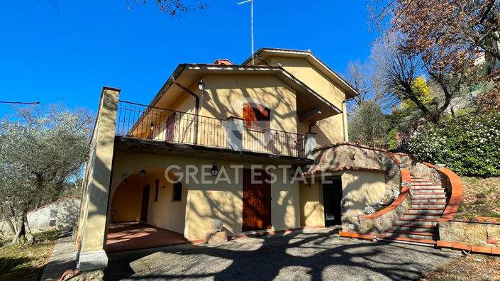 Image No.1-Villa de 2 chambres à vendre à Chiusi