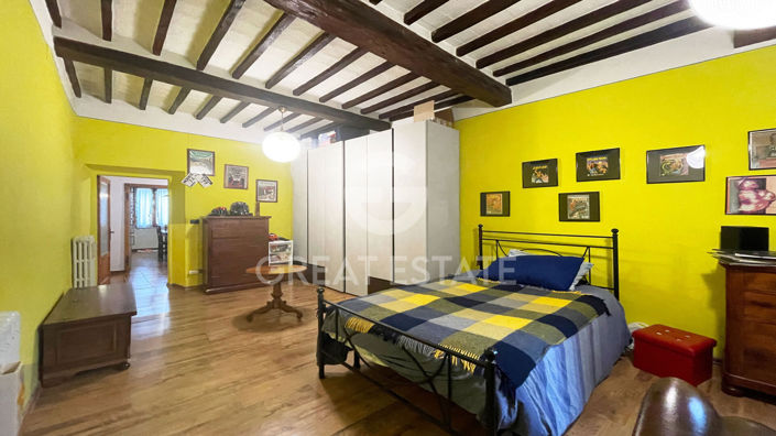 Image No.8-3 Bed Property for sale