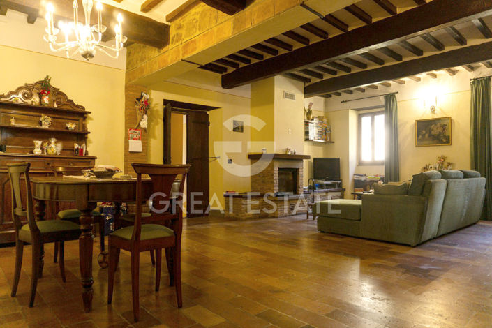 Image No.3-Maison de campagne de 8 chambres à vendre à Città di Castello