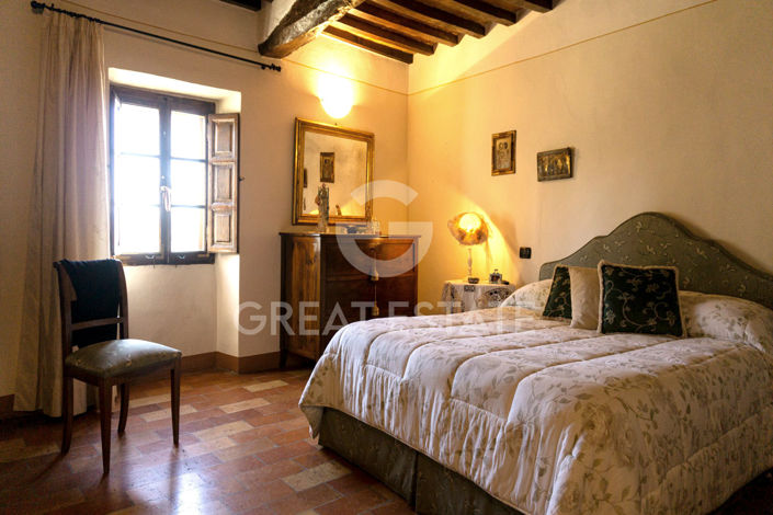 Image No.30-Maison de campagne de 8 chambres à vendre à Città di Castello