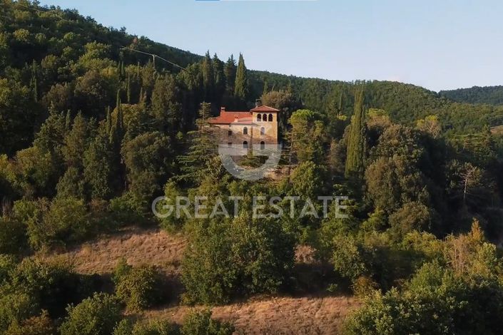 Image No.10-Maison de campagne de 8 chambres à vendre à Città di Castello