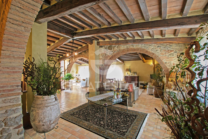 Image No.5-6 Bed Country House for sale