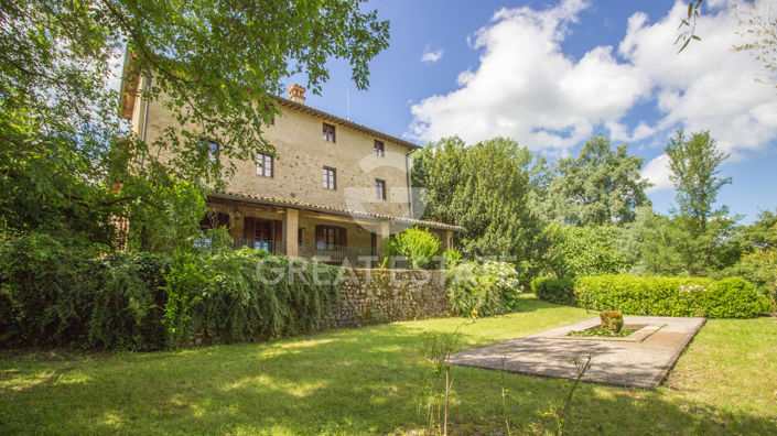 Image No.11-15 Bed Country House for sale