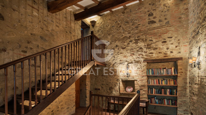 Image No.33-15 Bed Country House for sale