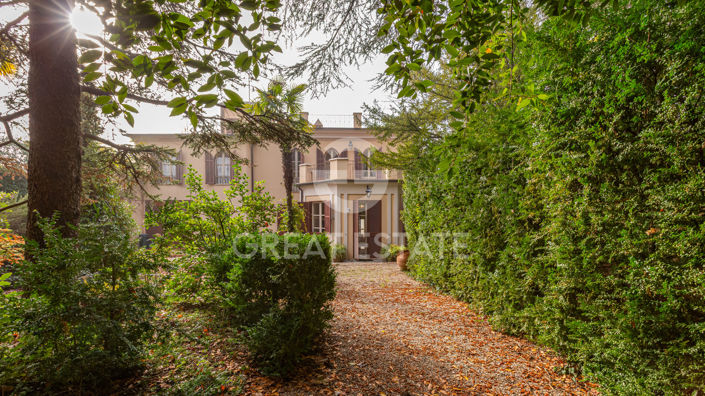 Image No.15-5 Bed Country House for sale