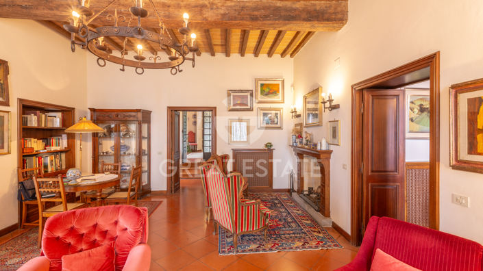 Image No.24-5 Bed Country House for sale