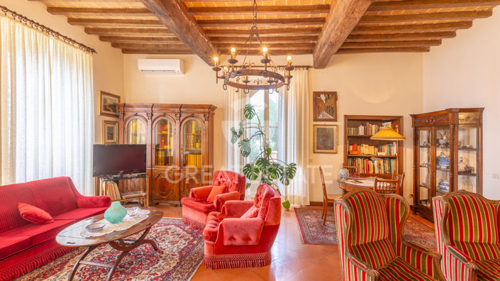 Image No.25-5 Bed Country House for sale