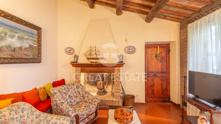 Image No.36-5 Bed Country House for sale