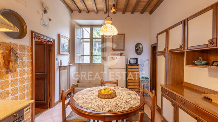 Image No.40-5 Bed Country House for sale