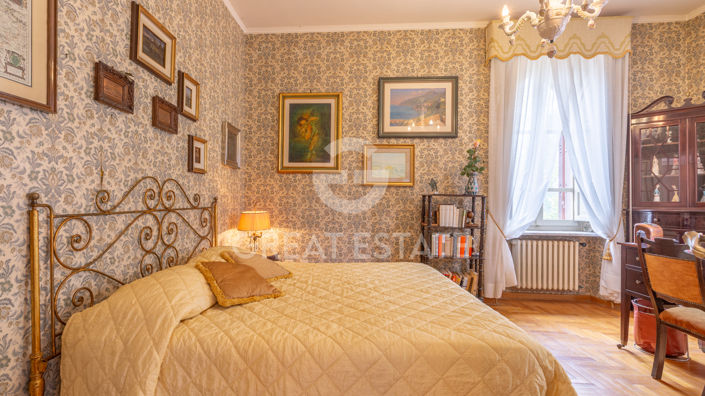 Image No.44-5 Bed Country House for sale