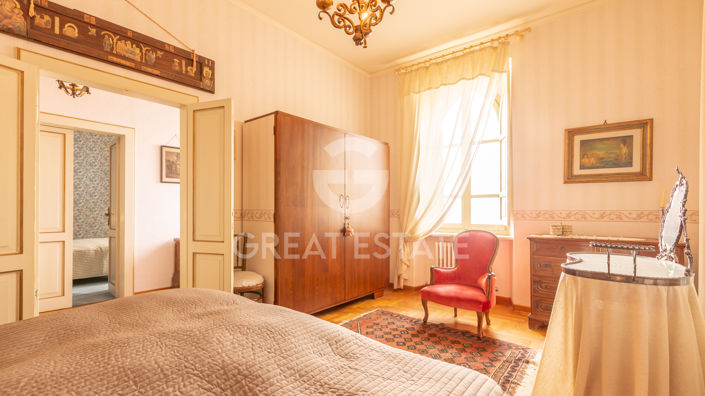 Image No.50-5 Bed Country House for sale