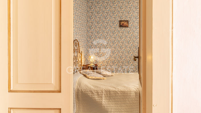 Image No.51-5 Bed Country House for sale