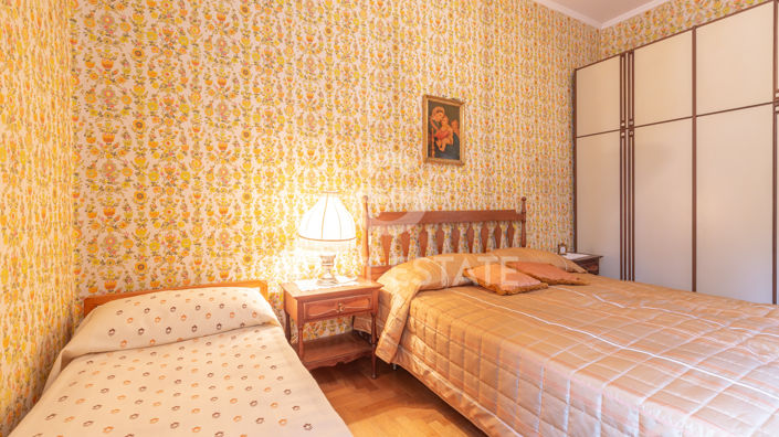 Image No.56-5 Bed Country House for sale