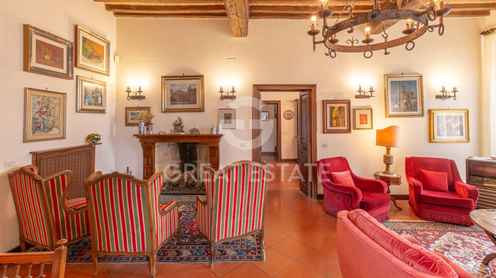 Image No.6-5 Bed Country House for sale