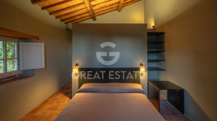 Image No.43-4 Bed Country House for sale