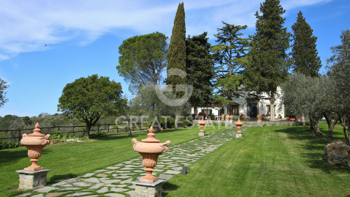 Image No.21-5 Bed Country House for sale