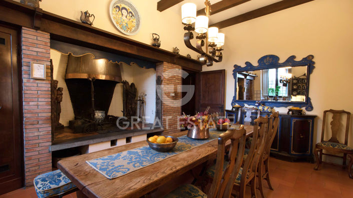 Image No.6-5 Bed Country House for sale