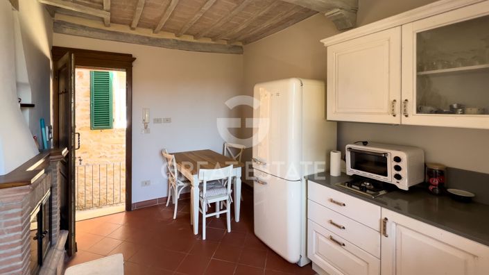 Image No.20-4 Bed Property for sale