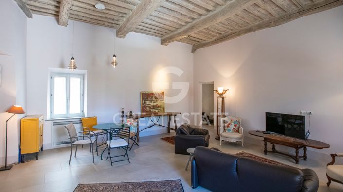 Image No.5-4 Bed Property for sale