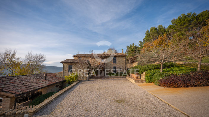 Image No.12-Maison de campagne de 4 chambres à vendre à Cannara