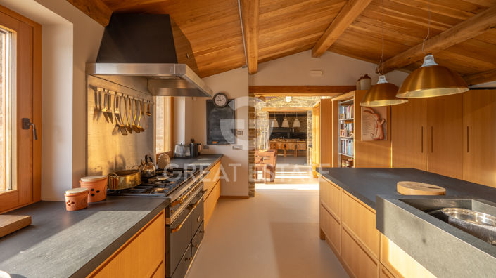 Image No.30-Maison de campagne de 4 chambres à vendre à Cannara