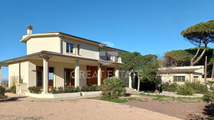 Image No.3-Maison de campagne de 8 chambres à vendre à Orbetello