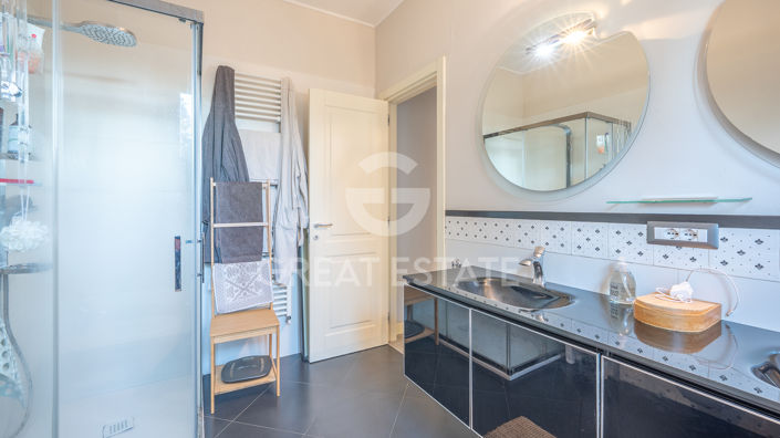 Image No.26-4 Bed Apartment for sale