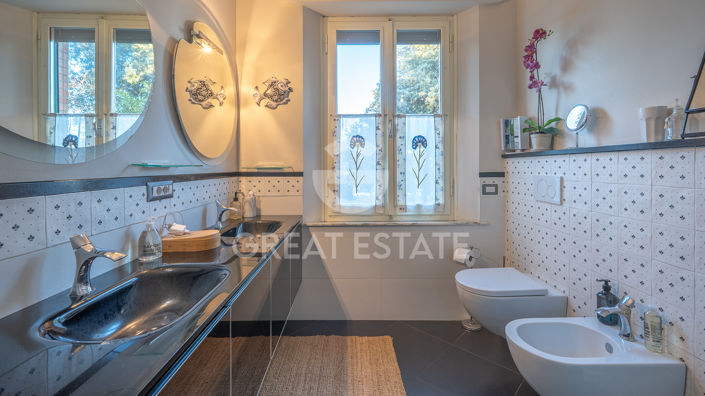 Image No.27-4 Bed Apartment for sale