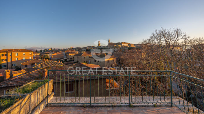 Image No.29-4 Bed Apartment for sale