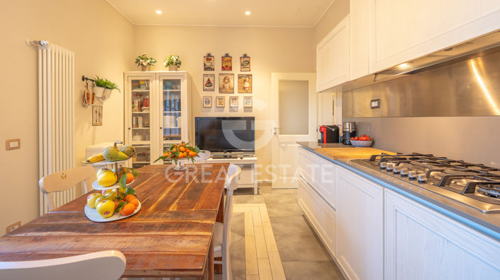 Image No.8-4 Bed Apartment for sale