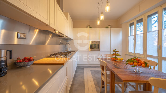 Image No.10-4 Bed Apartment for sale