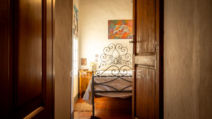 Image No.22-3 Bed Country House for sale