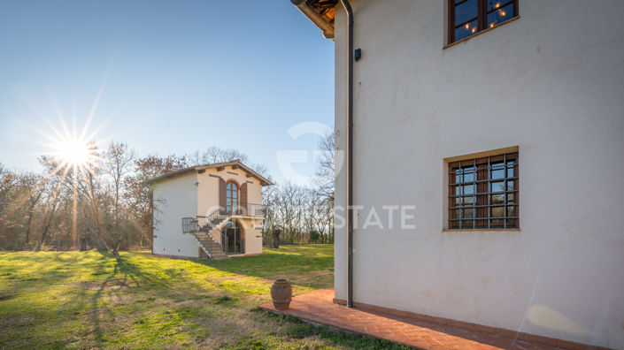 Image No.14-3 Bed Country House for sale