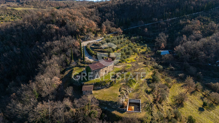 Image No.17-5 Bed Country House for sale