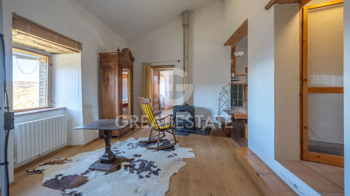 Image No.26-5 Bed Country House for sale