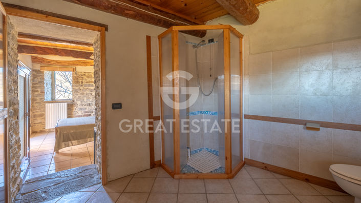 Image No.36-5 Bed Country House for sale