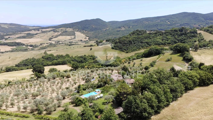 Image No.17-Maison de campagne de 6 chambres à vendre à Radicondoli