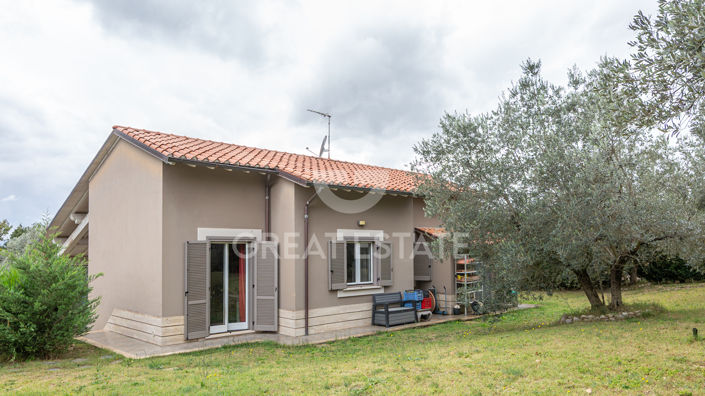 Image No.8-Villa de 3 chambres à vendre à Terni