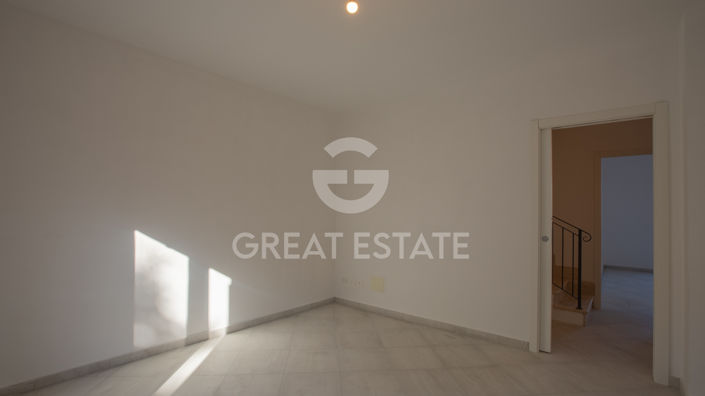 Image No.9-3 Bed Villa for sale