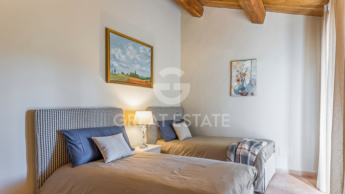 Image No.33-Maison de campagne de 7 chambres à vendre à Orvieto