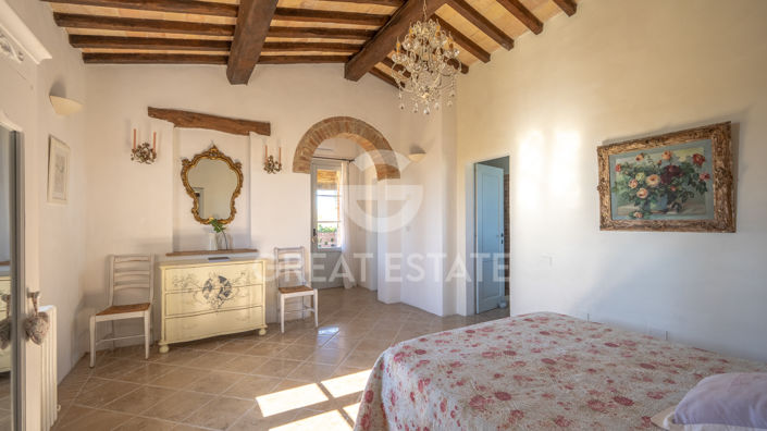 Image No.30-Maison de campagne de 4 chambres à vendre à Castiglione del Lago