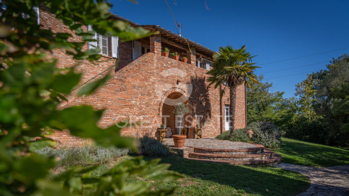 Image No.4-Maison de campagne de 4 chambres à vendre à Castiglione del Lago