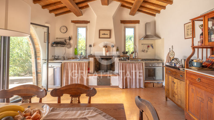 Image No.47-Maison de campagne de 4 chambres à vendre à Castiglione del Lago