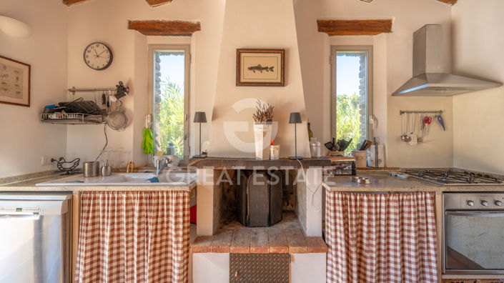 Image No.48-Maison de campagne de 4 chambres à vendre à Castiglione del Lago