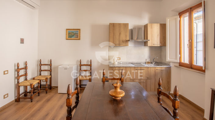 Image No.5-4 Bed Property for sale