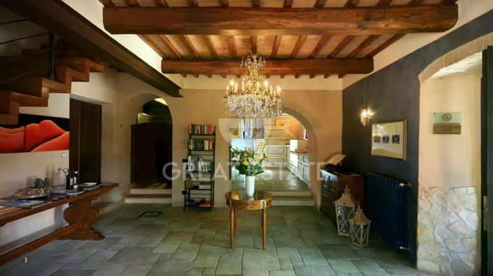 Image No.14-18 Bed Country House for sale