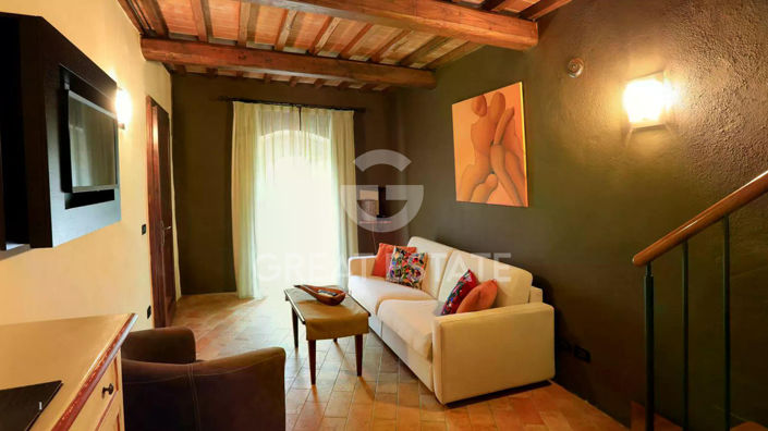 Image No.16-18 Bed Country House for sale