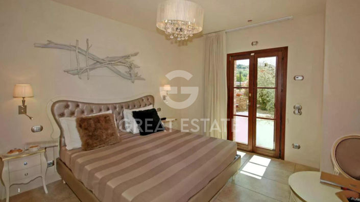Image No.25-18 Bed Country House for sale