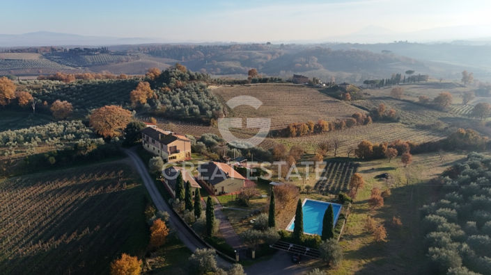 Image No.11-10 Bed Country House for sale