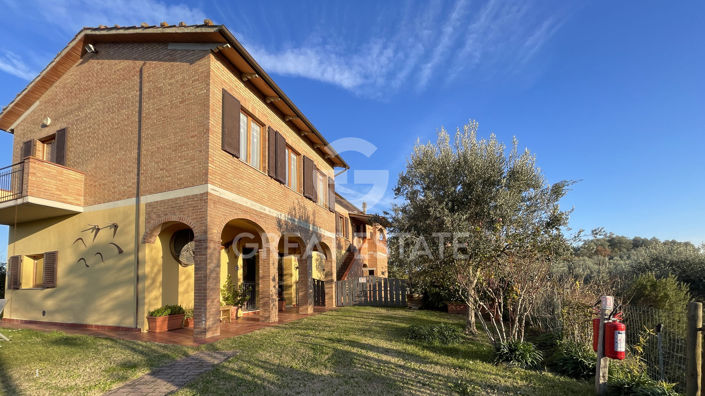 Image No.12-10 Bed Country House for sale